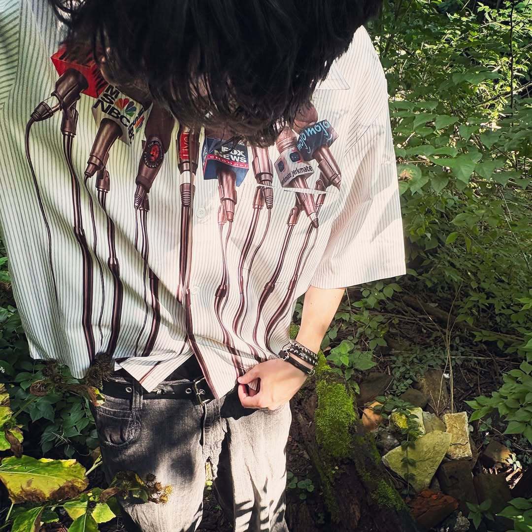 Men's T Shirts Harajuku Casual Y2K Microphone Personalized Pattern Printed Shirt Art Striped Style Stand Collar Short Sleeve Men Loose New Top Vi