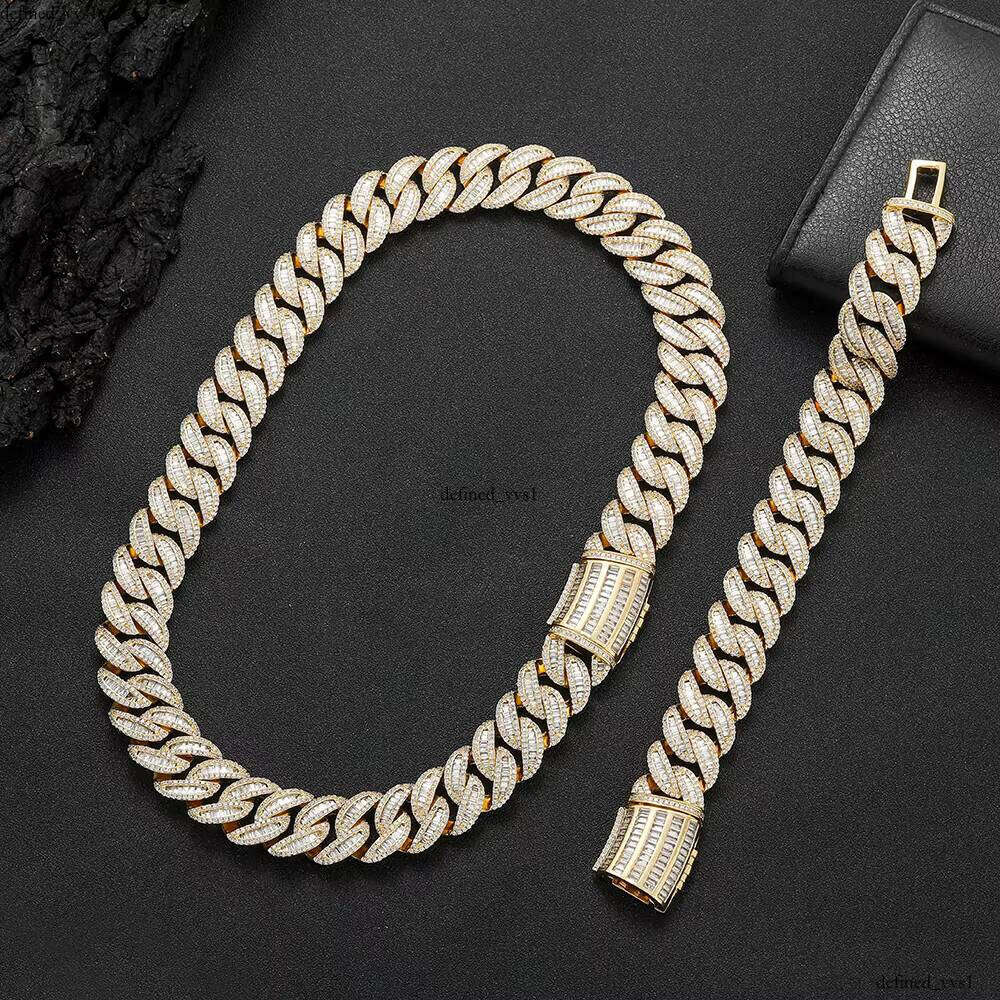 Hip-Hop VVS Moissanite Thick 18k Gold-Plated Cuban Chain Women's Iced-Out Bracelet