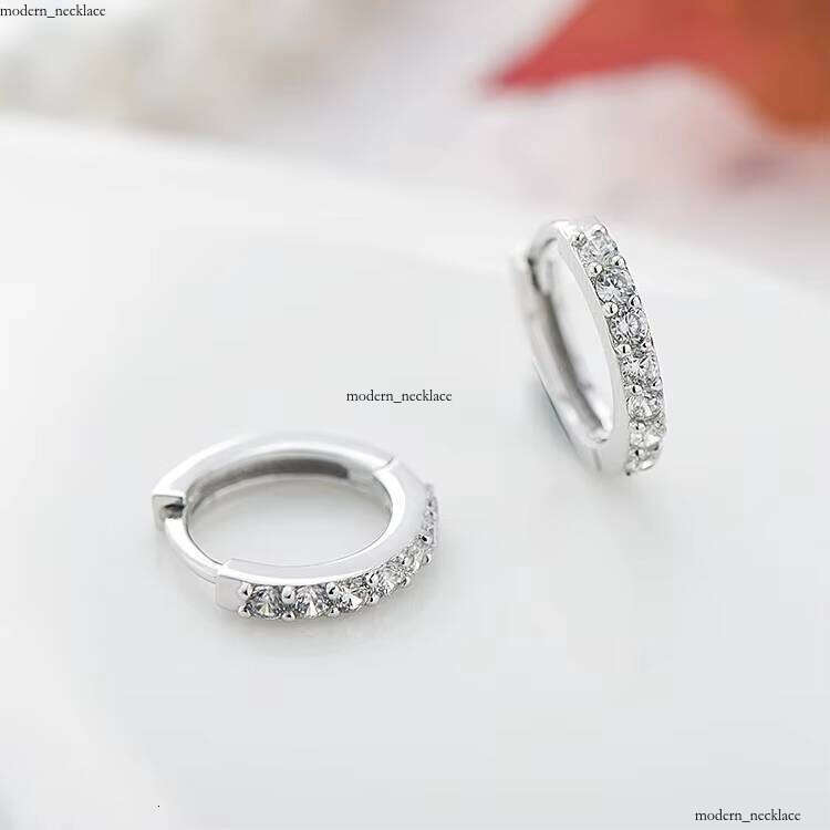 Best Gift Women's S925 Silver Hoop Silicon Stone VVS Moissanite Stud Earrings Jewelry