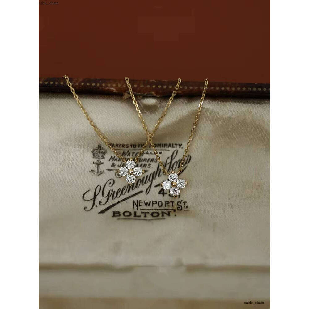 Lucky Four-leaf Clover S925 Sterling Silver Sparkling VVS Moissanite Collarbone Chain Flower Pendant Necklace for Women