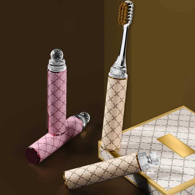 4PCS/BOX Platinum Lipstick Toothbrush Highly Efficient Cleaning Ultra Soft Comfortable Bristles Travel Portable Home Cleaning LuT260212