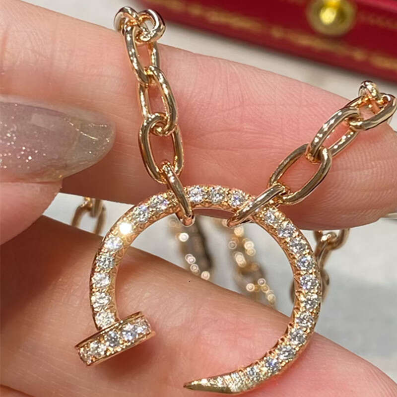 Design Chunky Chain Stud Necklace Fashion Couple Pendant Women's Jewelry Luxury-inspired Niche Design Jewelry