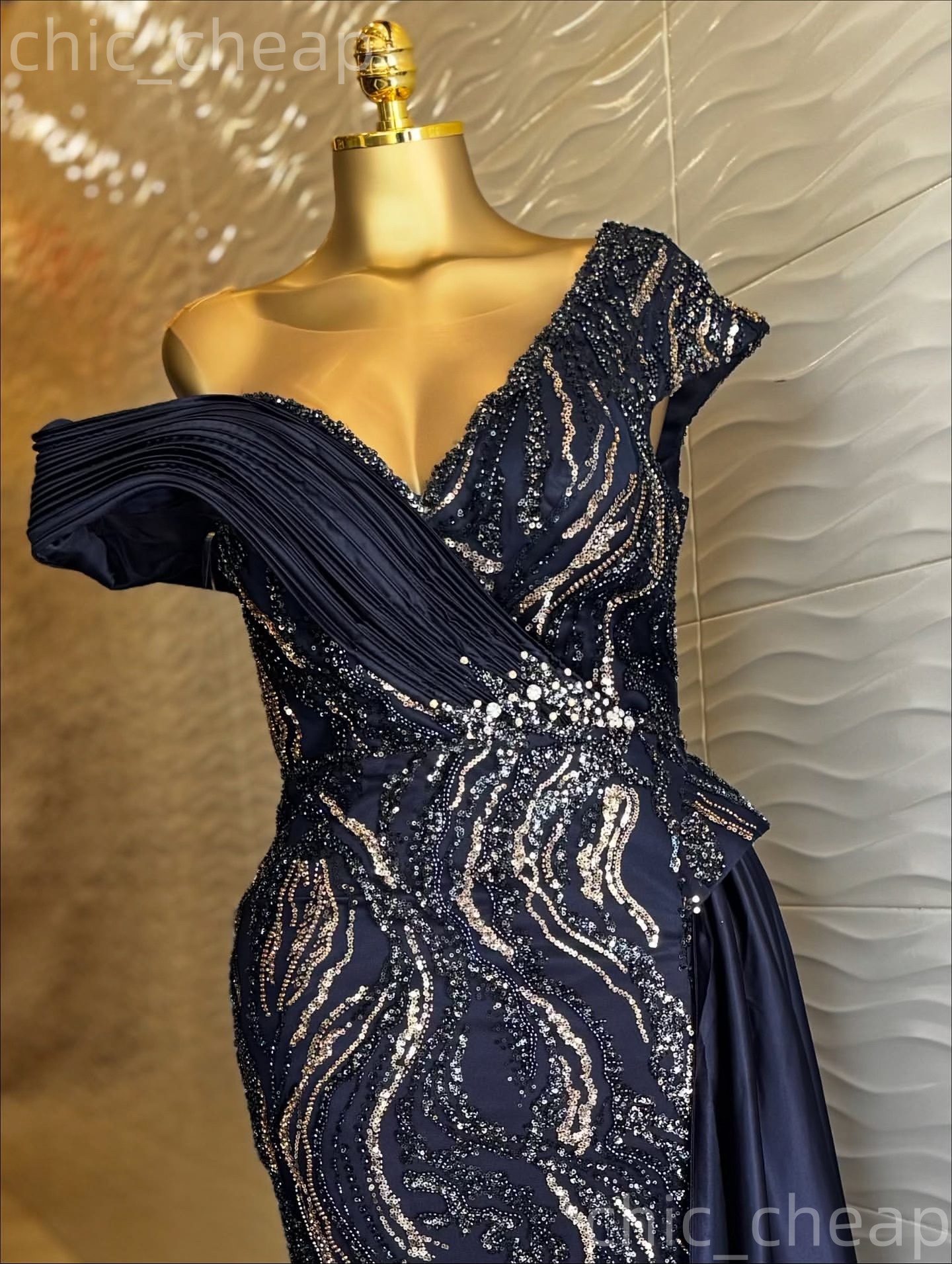 2026 Plus Size Navy Blue Mermaid Mother Of Bride Dresses Sequined High Split Evening Party Mama's Dress Vintage 50's Birthday Wedding Guest 