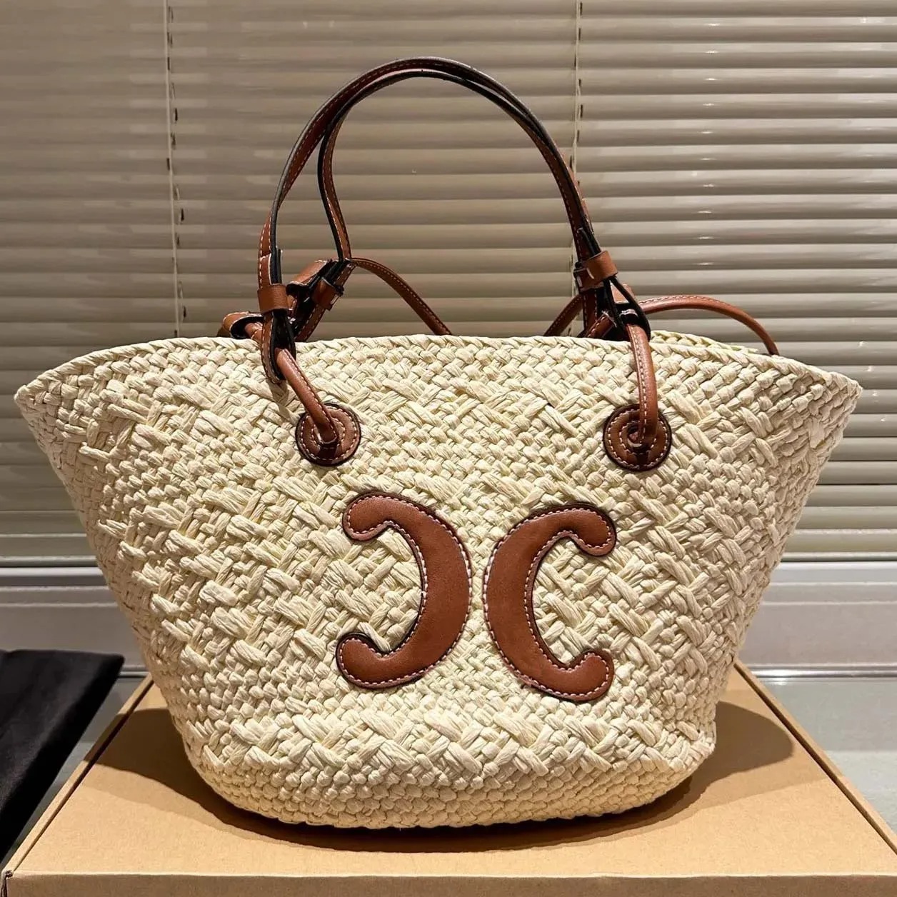 designer Fashion Bags summer vacation beach bag Raffias Straw Bags designer beach bags for women Eco-Friendly tote plaited Shoulders bag Fashion item for vacation