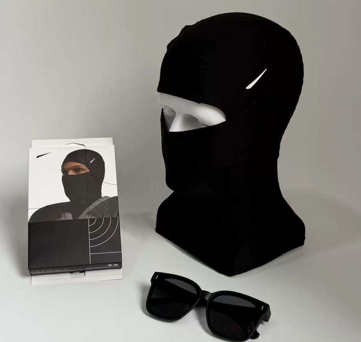 Cycling Masks Designer LOGO ski mask Luxury football Thermochromic Color-changing cycling jersey Outdoors Windproof Warm Women bike Masks