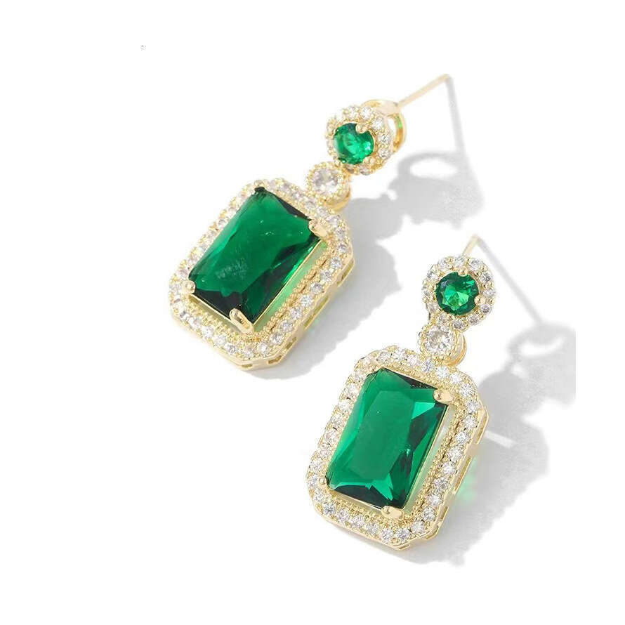 Women Jewelry Women's Necklace Earrings Ring Set Elegant Emerald Green Pendant Titanium Steel Micro-inlaid Zirconia High-end Suitable For Daily W