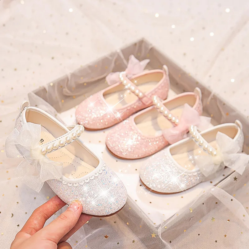 Fashion Girls Mary Janes for Party Wedding Shows Bow Pearls Elegant Princess Shoes Chic Kids Shoes Non-slip Children Fashion 260126