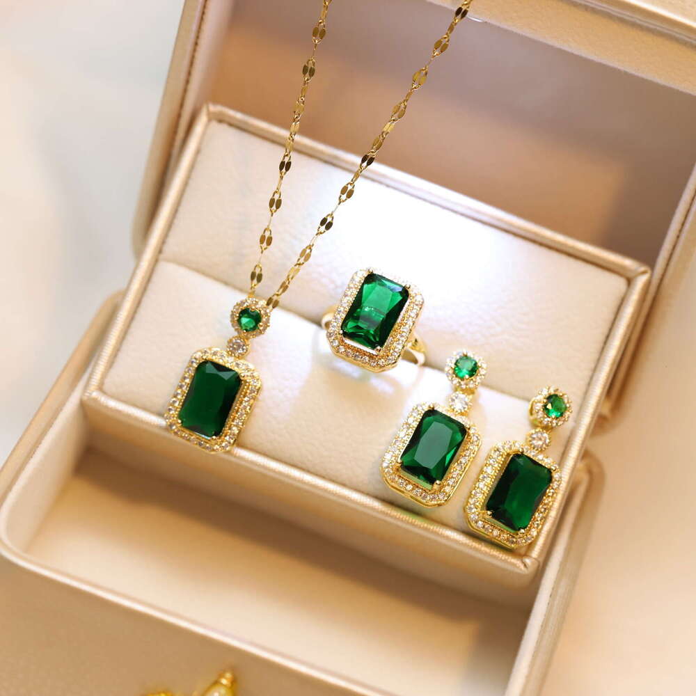 Women Jewelry Women's Necklace Earrings Ring Set Elegant Emerald Green Pendant Titanium Steel Micro-inlaid Zirconia High-end Suitable For Daily W