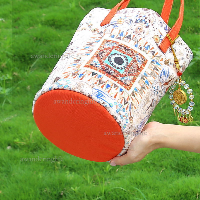 2026 Dunhuang Element Cultural And Creative Bucket Handbag Luxury Fashion Thick Particle Velvet Printed Women's Canvas Bag Trendy Leisure Mom Sho