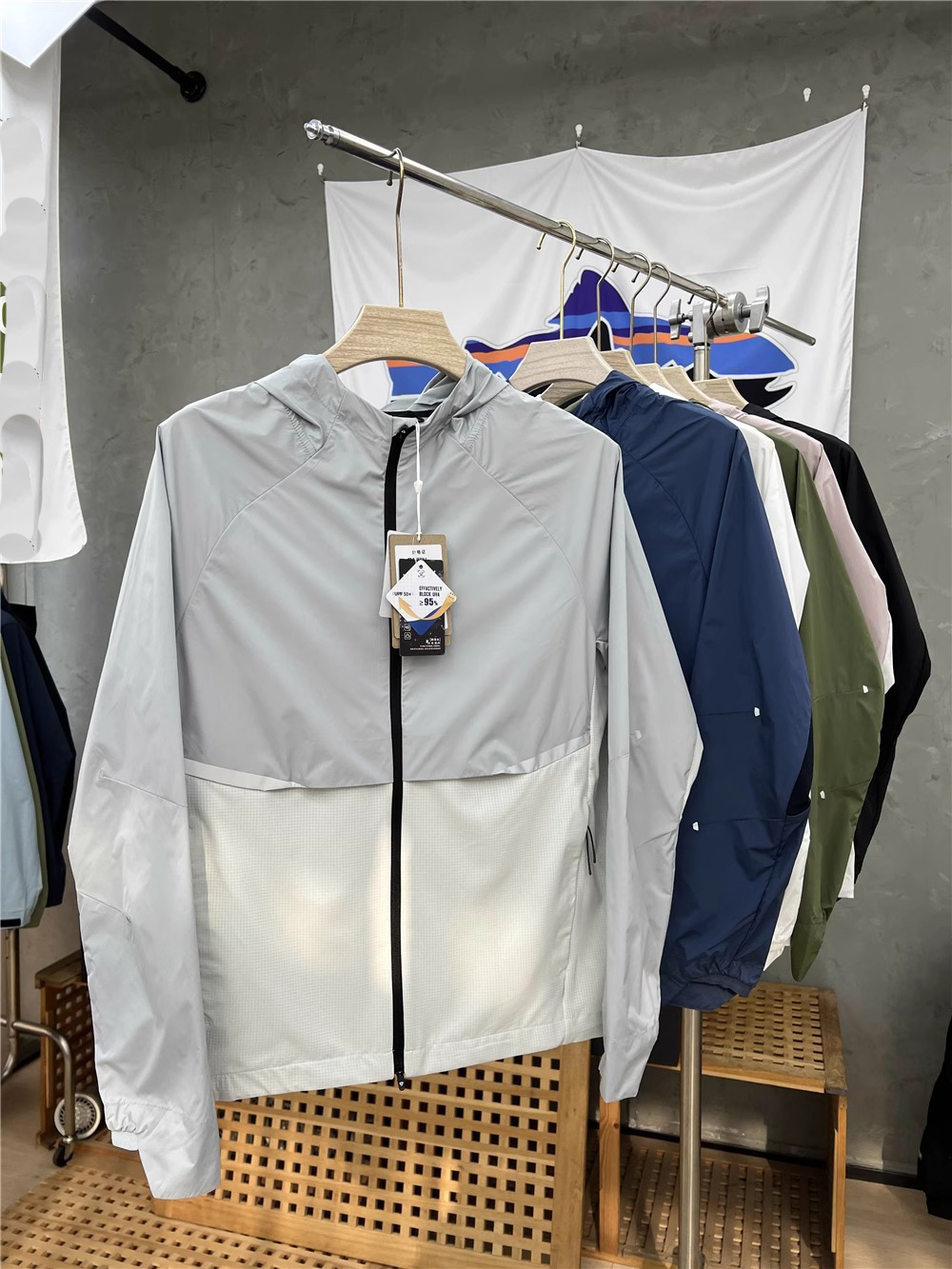 12A LOGO Designer jacket made of pure cotton embroidered Outdoor thin breathable sunshade quick drying hooded jacket, sun protection clothing, men's lightweight