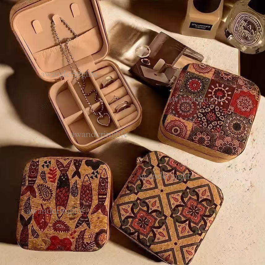 2026 New Luxury Retro Jewelry Box Fashion Printed Zipper Classification Storage Bag Chinese Trendy Small Square Box Mesh Handbag