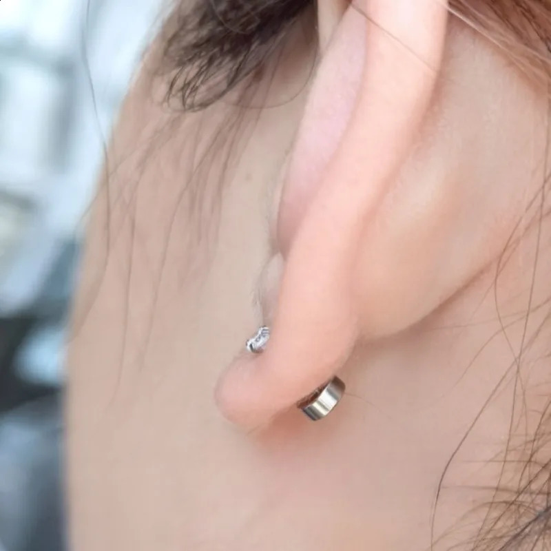 5/1pcs Magnetic No Piercing Required Earrings Adjustable Size Clip on Earrings 6-Prong Royal Crystal Perfect for Ear Bone 260206 - view 6