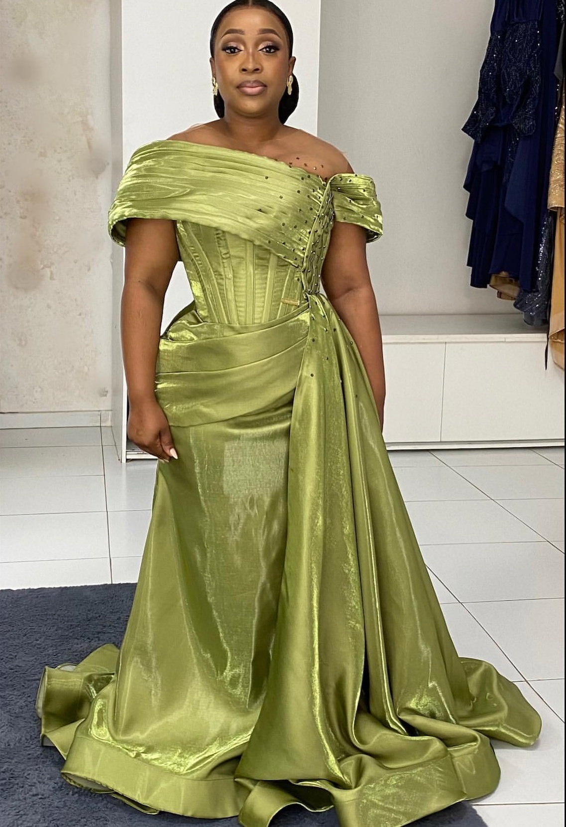 2026 Plus Size Dark Sea Mermaid Mother Of Bride Dresses Beaded Satin Sheer Neck Evening Party Mama's Dress Vintage 50's Birthday Wedding Gue