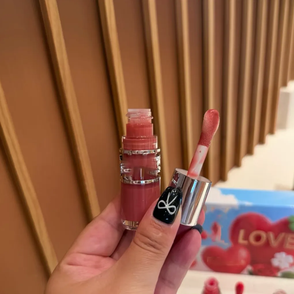 Makeup Set Lip Gloss 6ml 4 pieces Lip Gloss Plumping Lip Oil Liquid Lipstick Kits Moisturizing Crystal Shiny Glitter Lips Beauty Cosmetics Gift Box 03