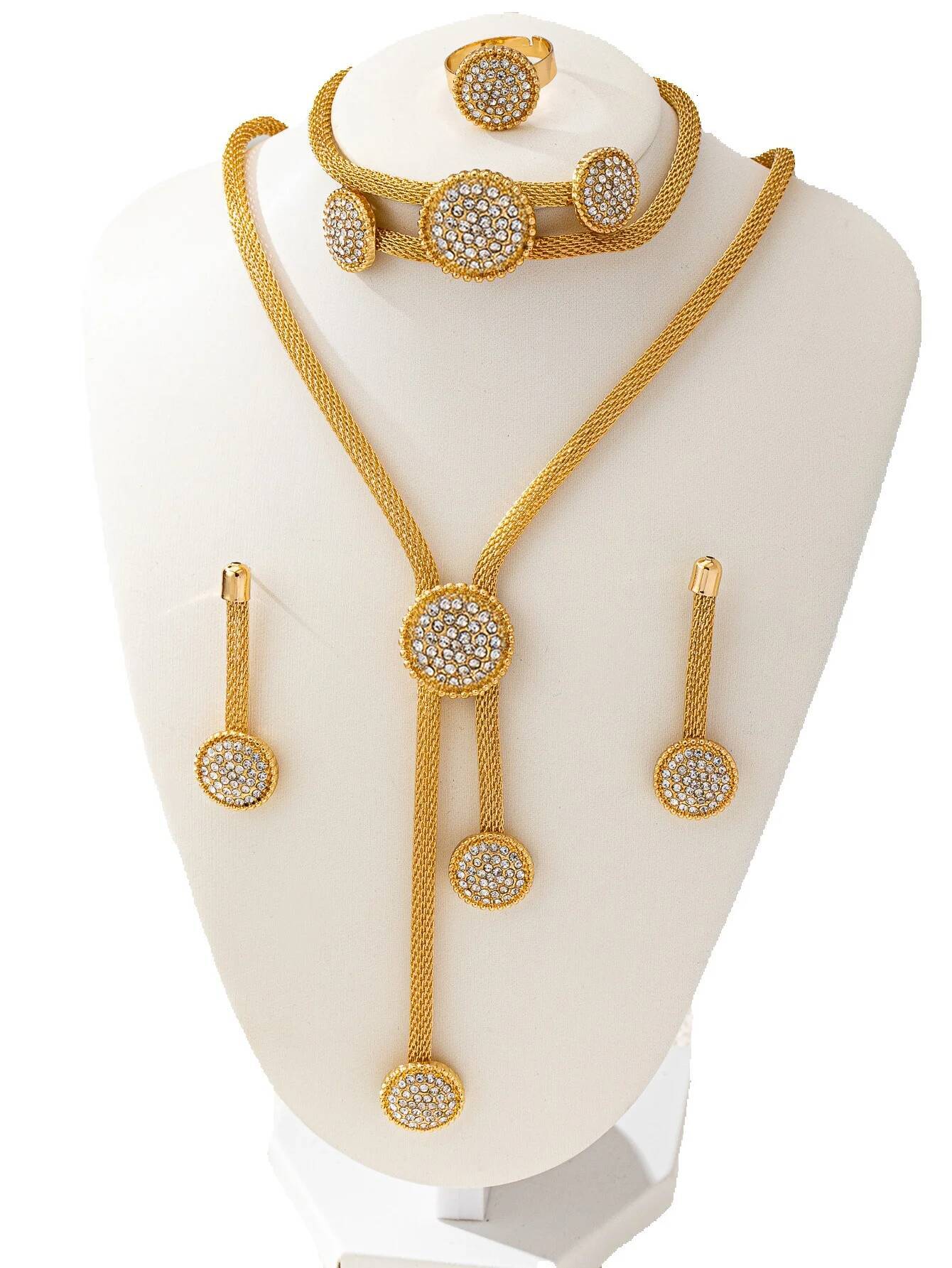 Luxury Design Style Round Mesh Chain Handmade Inlaid Zircon Round Pendant