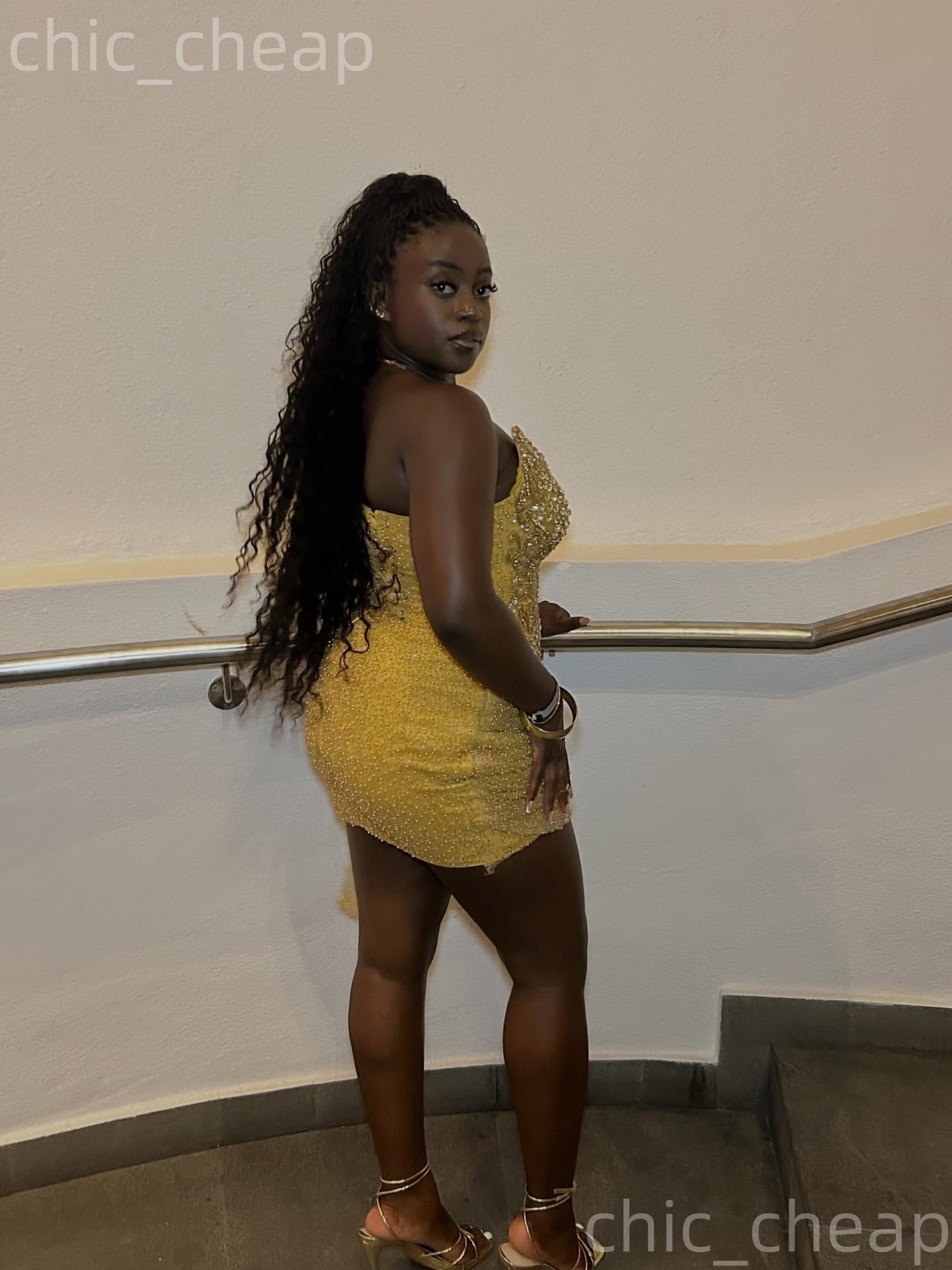 Chic Gold Sheath 2026 Cocktail Dress Crystals Sweetheart Sequined Short Mini Graduation Homecoming Dresses For Special Occasions Sweetheart Gowns