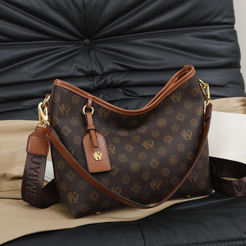 Fashion Shoulder Bags Large Capacity Tote Bag for Women 2026 New Retro Pattern Print Commuter Shoulder Crossbody Bag