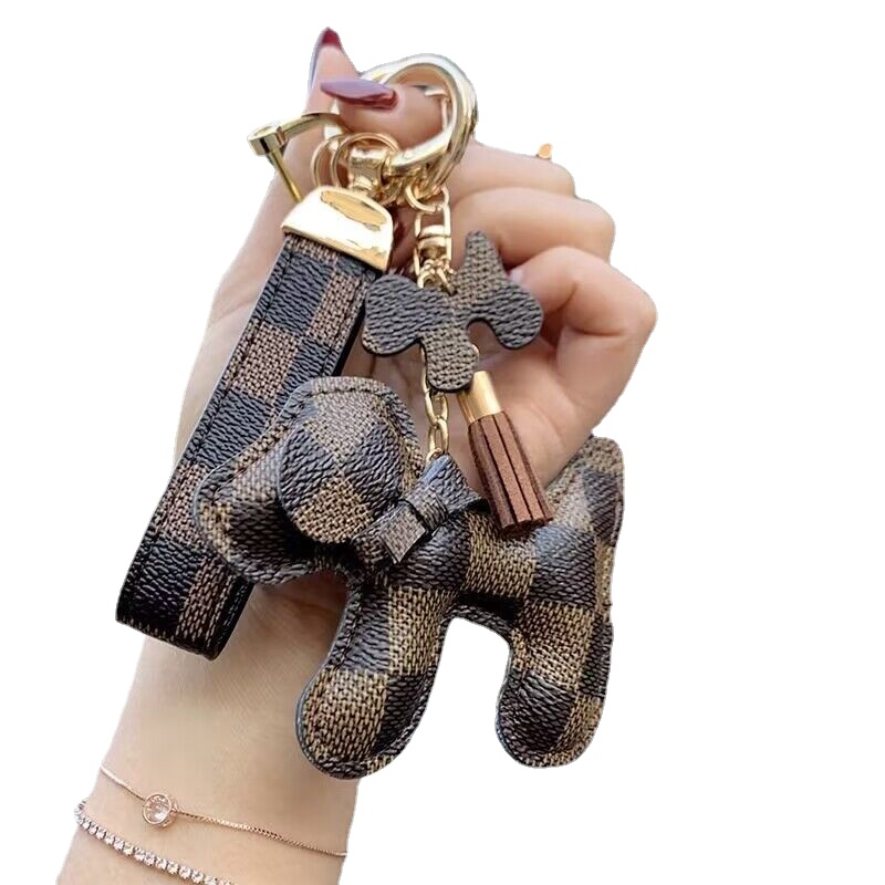 Classic Women Men Fashion PU Leather Animal Key Chain Accessories Fashion Designer Car Keychain Bag Pendant Jewelry Flower Key Ring Holder