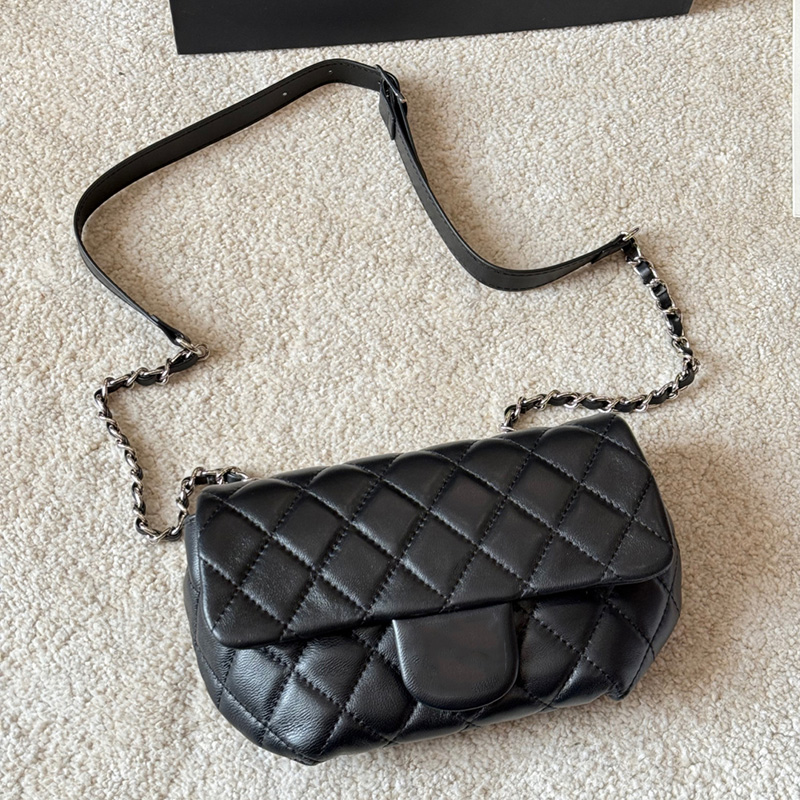 Women Designer Black Lambskin Classic Flap Quilted Diamond Lattice Check Plaid Bag Chest Waist Bag Adjust Matelasse Leather Strap Crossbody Makeup Purse 22x14x5cm