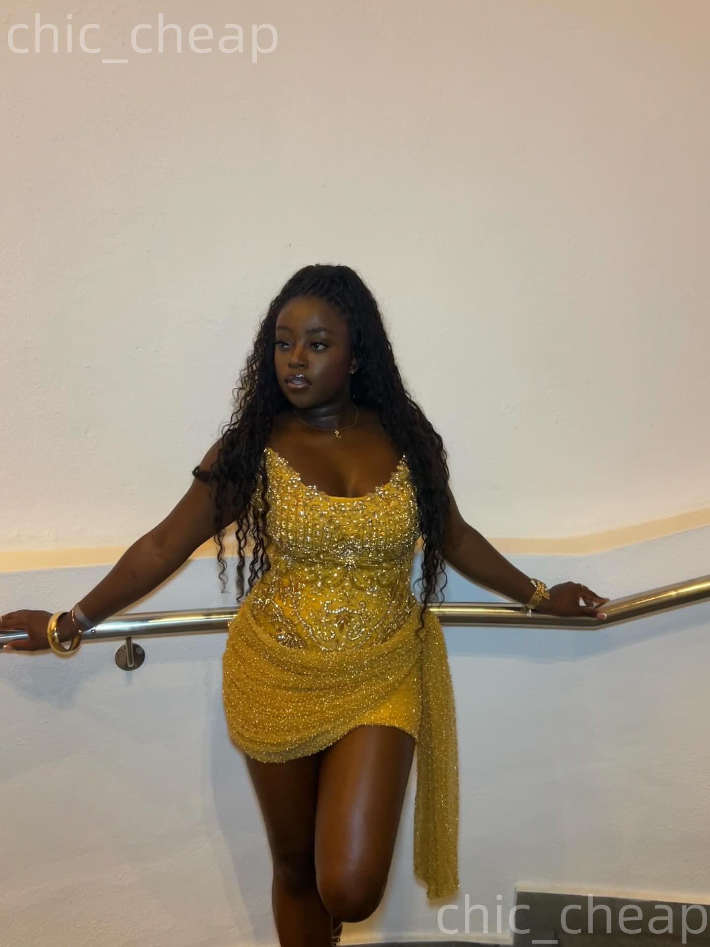 Chic Gold Sheath 2026 Cocktail Dress Crystals Sweetheart Sequined Short Mini Graduation Homecoming Dresses For Special Occasions Sweetheart Gowns