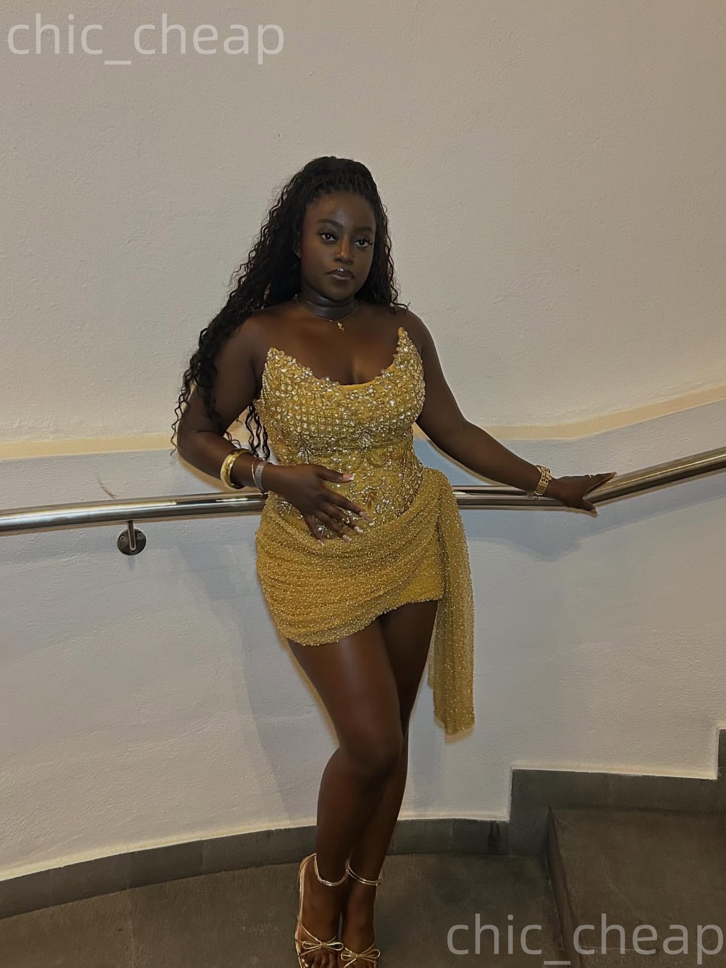 Chic Gold Sheath 2026 Cocktail Dress Crystals Sweetheart Sequined Short Mini Graduation Homecoming Dresses For Special Occasions Sweetheart Gowns