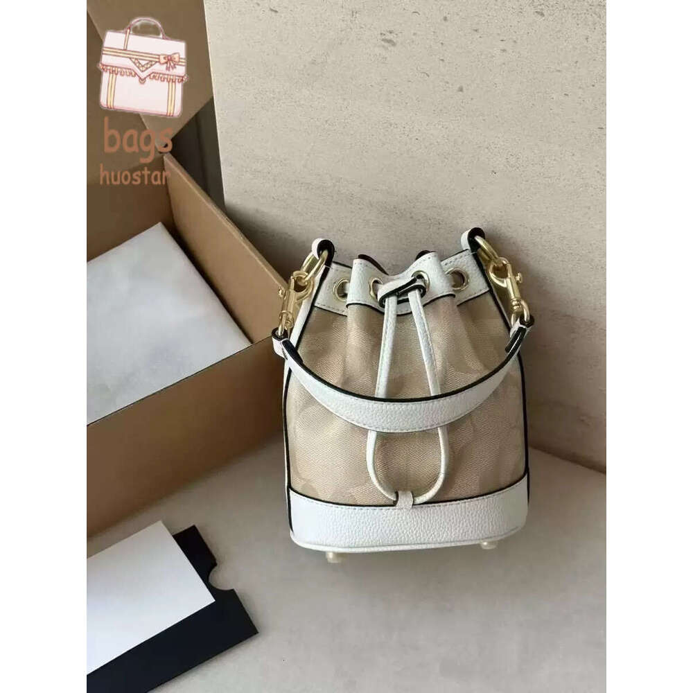 Designer Tote Bag Luxury Bucket Bag Large Capacity Crossbody Purse Unisex Shoulder Bag Casual Office Bag Black Printed Travel