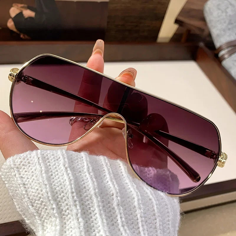 Fashion Oversized Metal Sunglasses Women Unique One Piece Eyeglasses For Men Punk Glasses Trending UV400 Eyewear 260206