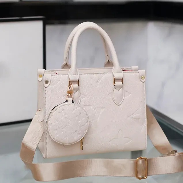 2026 Designer Bag New Women's Jungle Print Letter Tote Bag, European & American Style Fashion Shoulder Handbag Shopping Bag ON TEH GO Madeleine Petit Palais