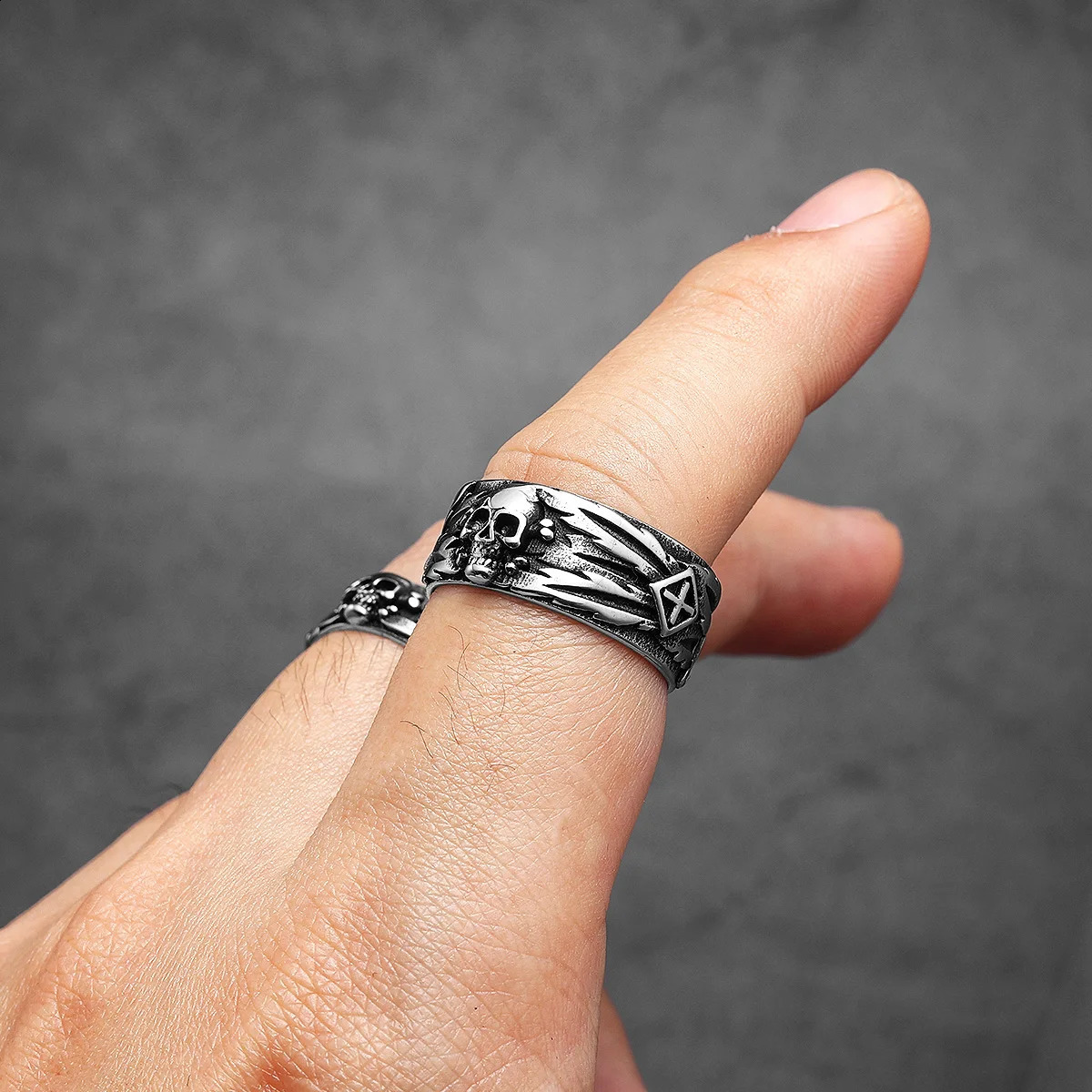 Wwii German Ww2 Ss Stainless Steel Eagle Bague Retro Ring Gothic Domineering Skull Devil Men Punk Rock Fashion Jewelry260202ww