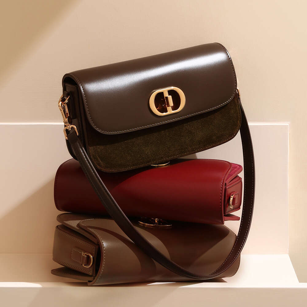 Luxury Shoulder Bags Totes Hobo New Niche Vintage High Gloss Matte Cowhide Women S Versatile For Commuting Stylish Underarm Bag End Shoulder And Cross