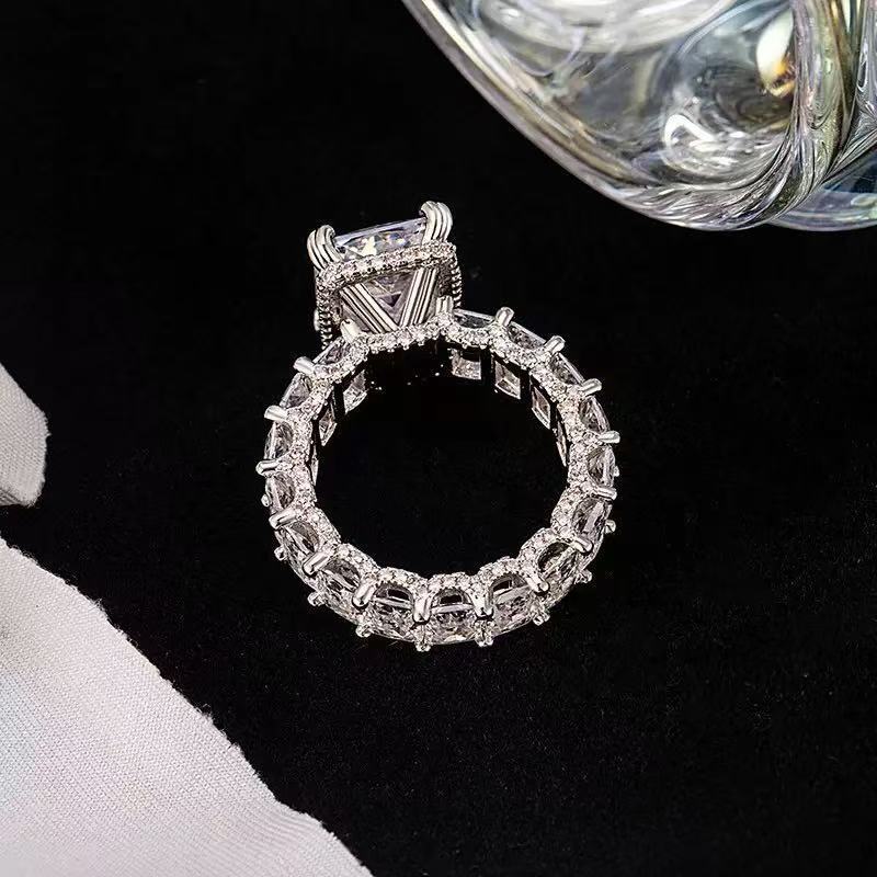 Luxury Ladies 14k Gold 5ct Radiant Cut 3x4mm Emerald Cut Moissanite Diamond Wedding Engagement Band Ring for Women