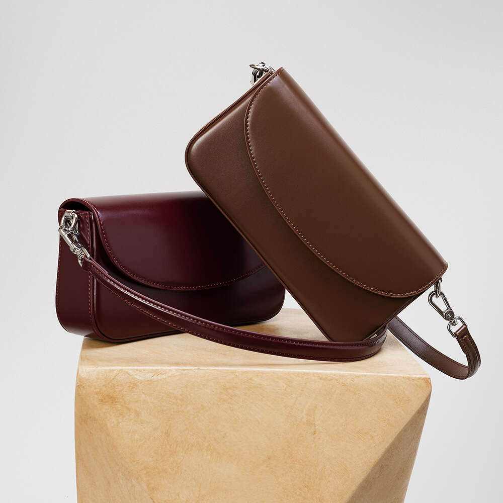 Luxury Shoulder Bags Totes Trendy Fashion Korean Version Versatile Commuter Crossbody Handbag Single Genuine Leather Women S Simple Small Square Bag S