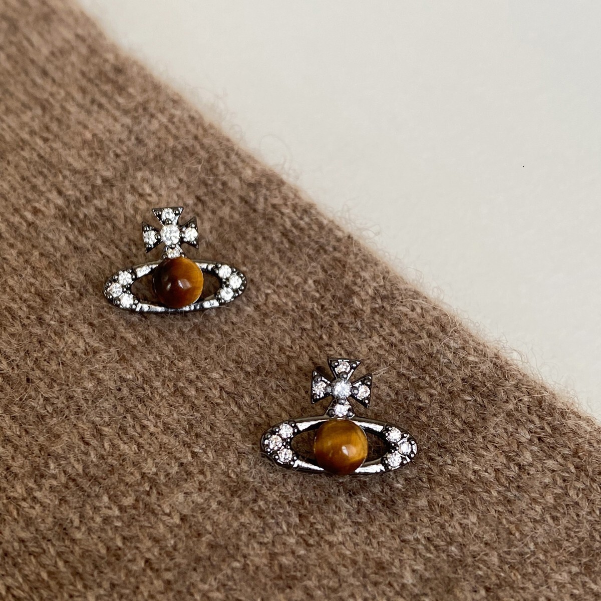 Luxury Brand Designer Jewelry 925 Silver Needle Sweet Cool Style Saturn Natural Tiger Eye Stone Earrings For Women Western Empress Asteroid Personalit