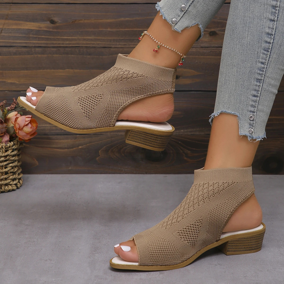 Women Sandals Summer Fashion Casual Comfortable Sandals Open Toe Lightweight Outdoor Sandals Women Shoes for Women 260305