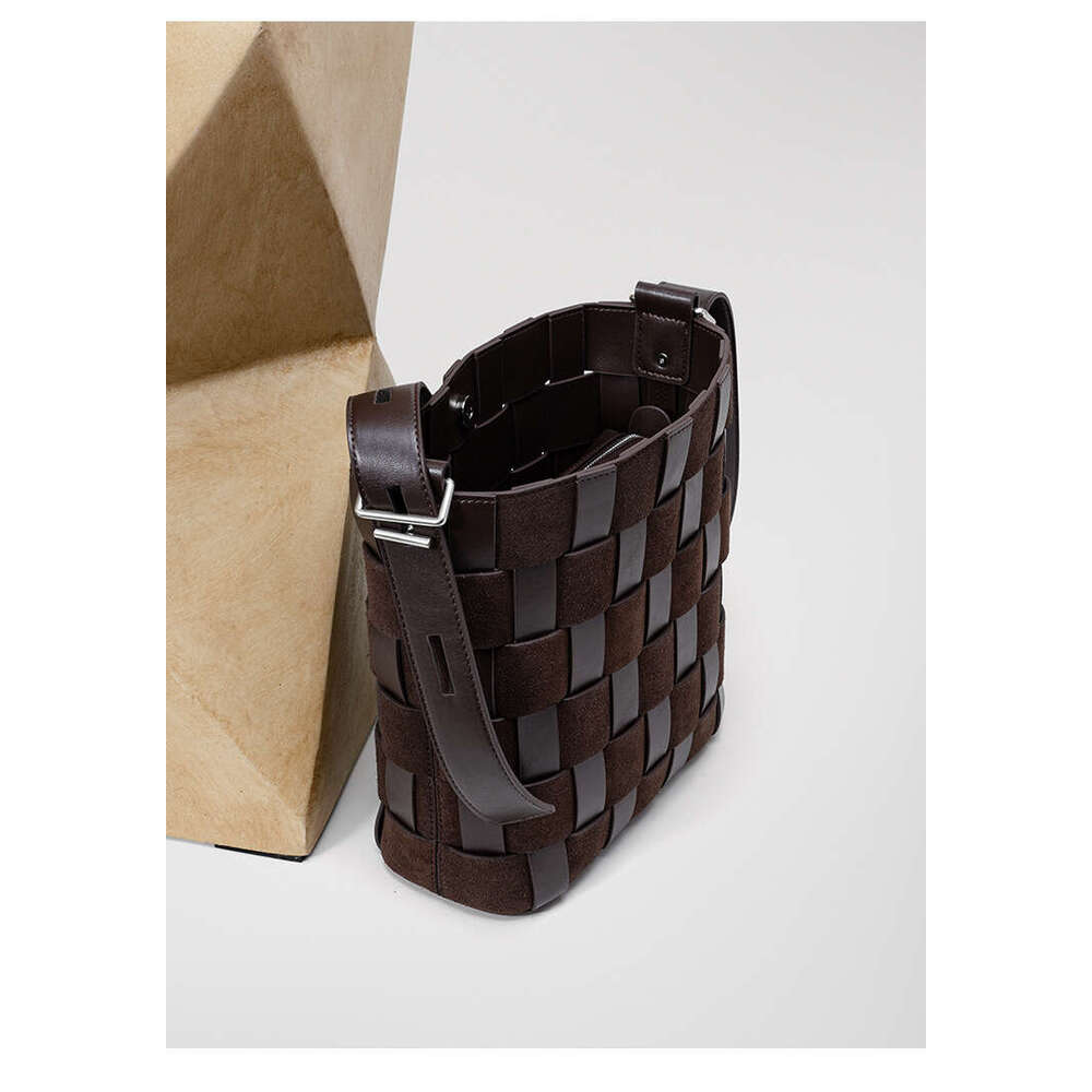 Luxury Shoulder Bags Totes Hobo Cross Border Best Selling Popular Basket Woven Vintage Genuine Leather Women S Large Capacity Bucket Bag Custom Crossb