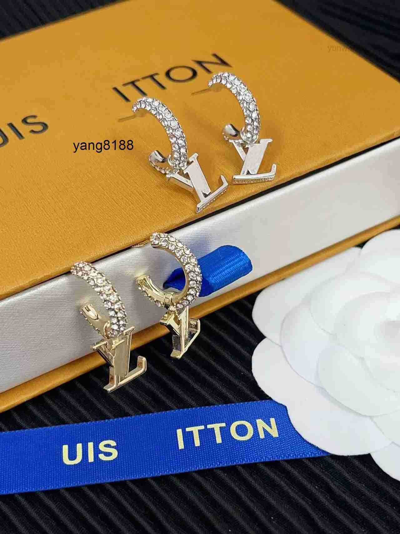 Louise Earrings 2025 Elegant Classic Stud earrings designer earrings Gift for Womens Wedding and Engagement Jewelry designer earrings for woman lvness Bracelet