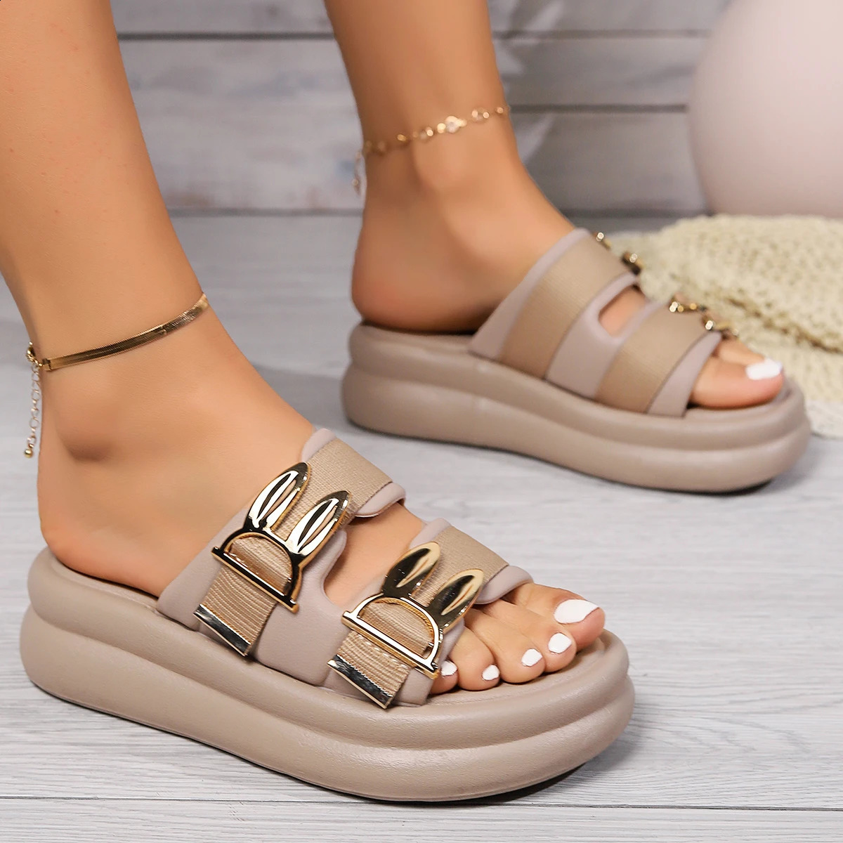 Womens Gold Thick Bottom Wedge Sandals Summer Peep Toe Chunky Platform Sandals Woman Ankle Buckle Anti Slip Beach Shoes 260204