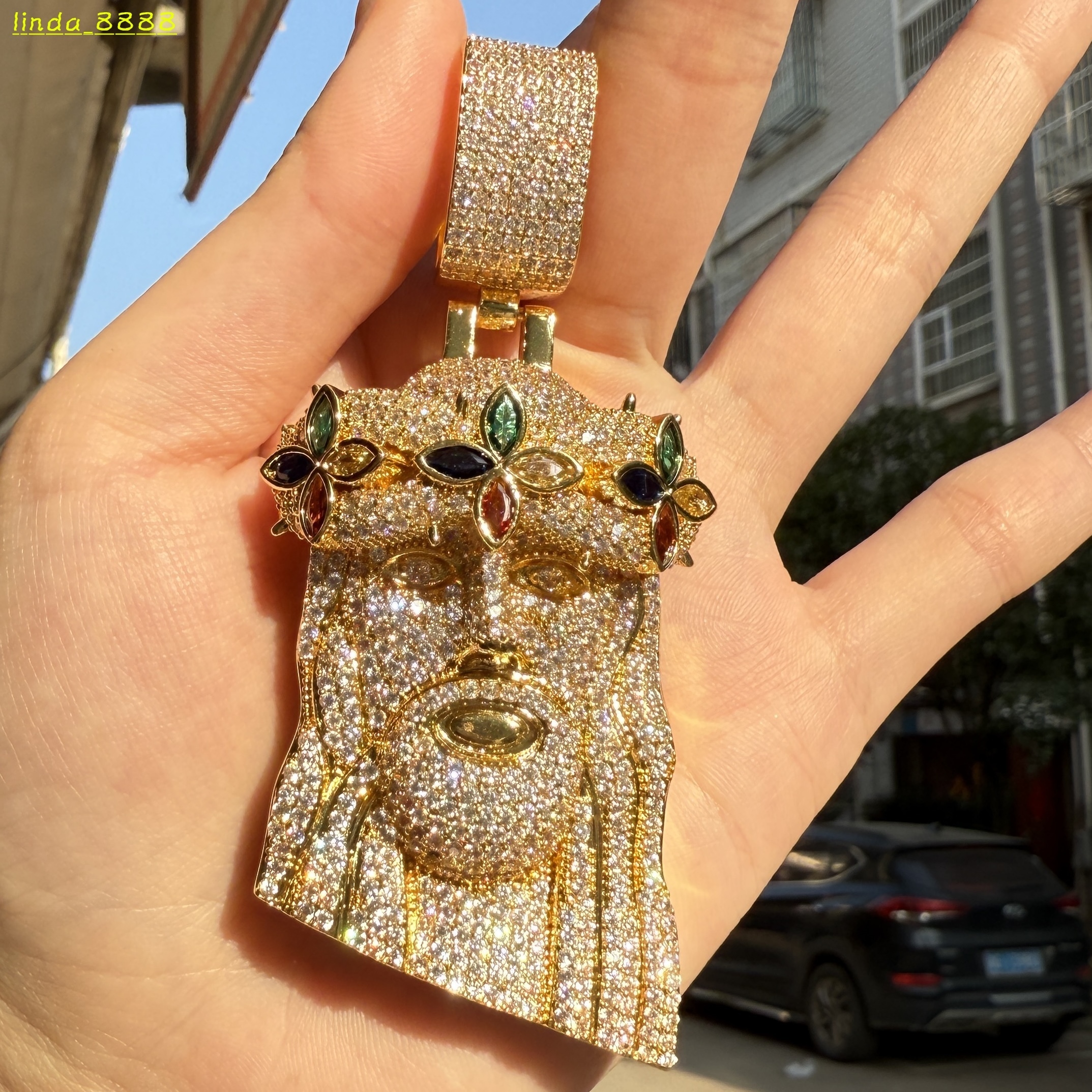 Hot Selling Clover Crown Portrait Jesus Religious Pendant Cool Hip Hop Moissanite MoissaniteVVSia Ice Out Necklace for Men and Women