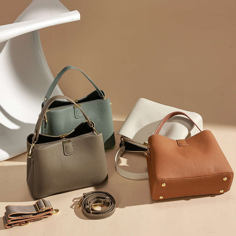 Crossbody 2025 Summer Style Versatile Bag for Women High-end Niche Handbag Large Capacity