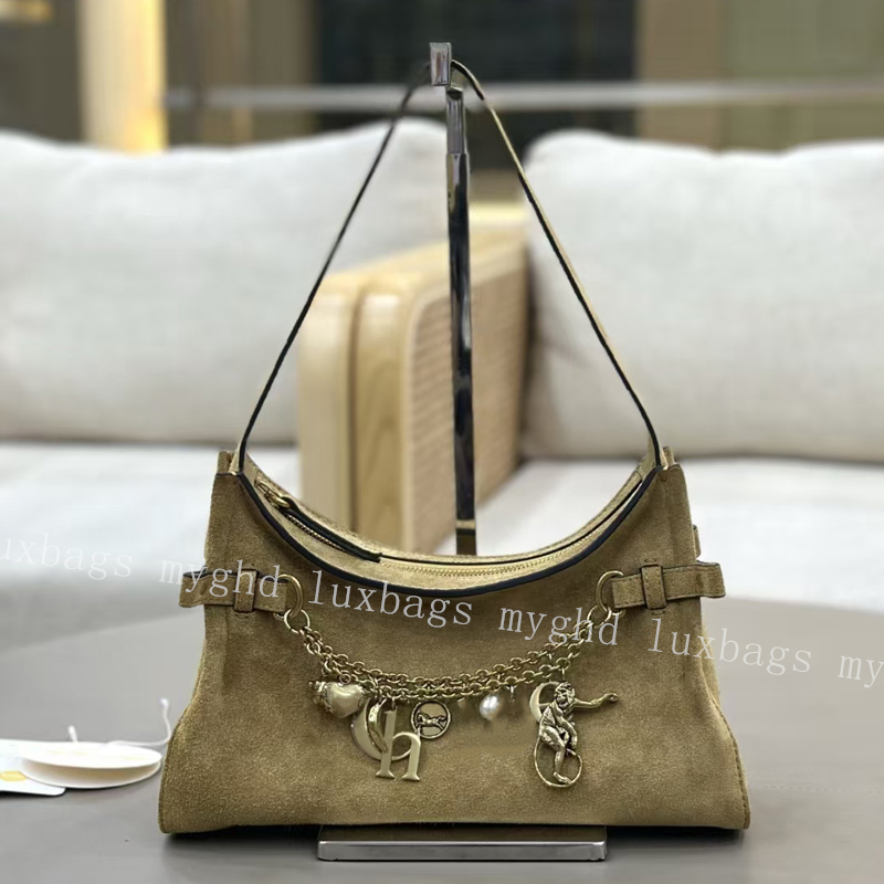 Women Shoulder Bag With Charm Chains Accessories Top Quality Suede/Leather 2 Sizes Small 28.5cm/Large 34cm Fashion Handbag 32804