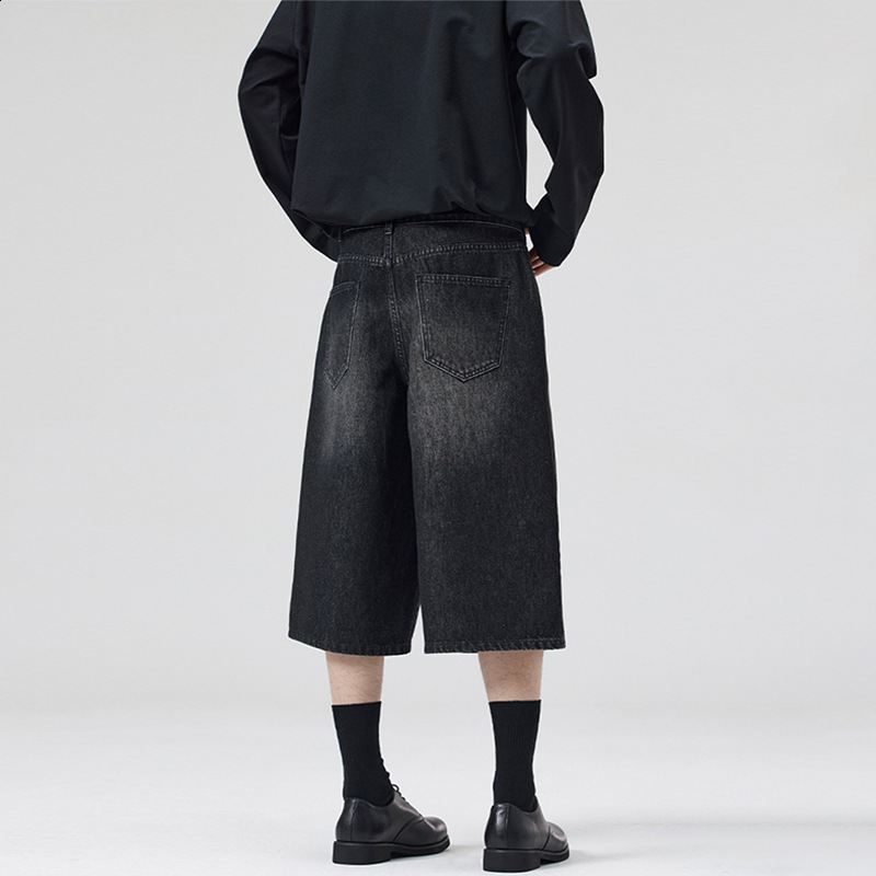 Mens Clothing Summer Korean Style Washed Wide-Leg Cropped Jeans for Men and Women Loose Slimming Straight-Leg Shorts 240911