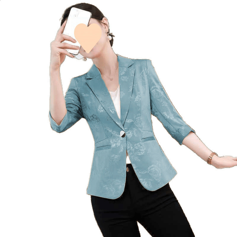 Short Spring Summer New Thin Small Blazer One Button Coat Women Slim Fit Plus Size Three Quarter Sleeve Business Suit 240812wtt