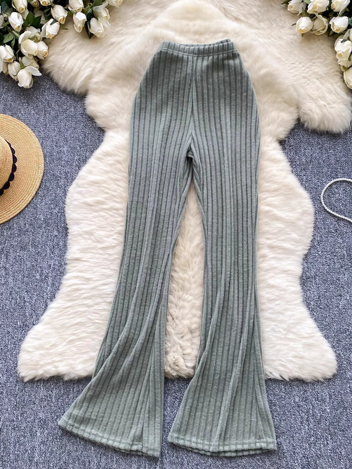 European and American hot girl style high-waisted slimming and height-enhancing wide-leg solid color temperament knitted long pants for winter 260209