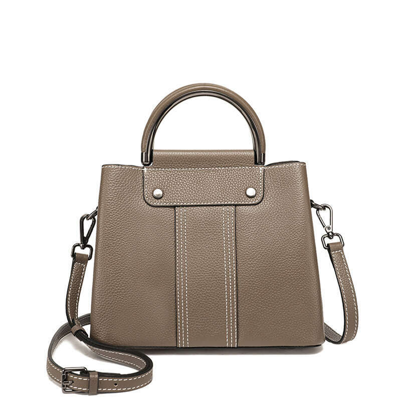 Luxury Shoulder Bags Totes Cross Border Genuine Leather Women S New Model Top Layer Cowhide Shoulder Crossbody Handbag Large Capacity Simple Fashion B