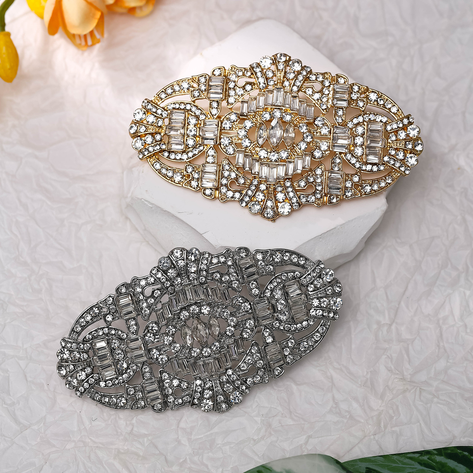 Pins Brooches Vintage Brooches Crystal Geometric Alloy Decoration For Women's Clothing Antique Jewelry 230411