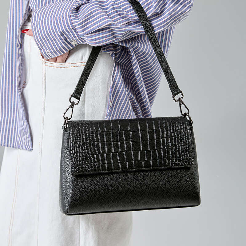 Luxury Shoulder Bags Totes Genuine Leather Women S Crossbody Versatile Commuter Small Square New Crocodile Pattern High Quality Texture Bag SENYY