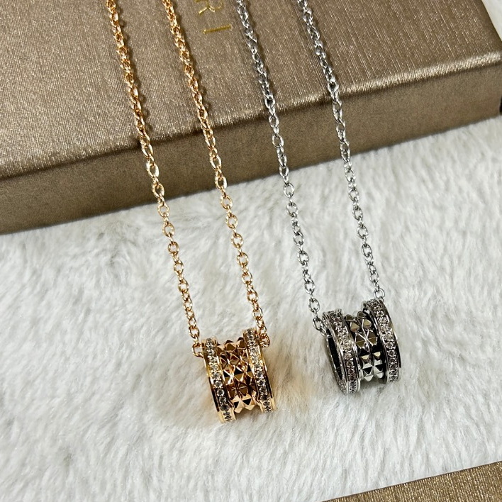 Designer pendants necklaces for women gold plated rust free waterproof jewelry