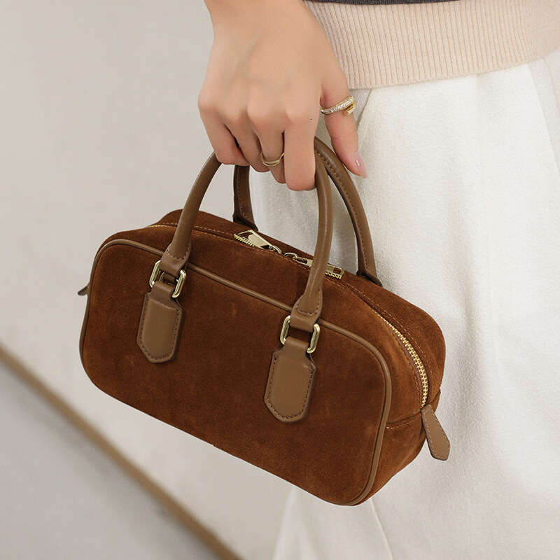 Luxury Shoulder Bags Totes Autumn New Versatile Simple Bowling Genuine Leather Suede Single Crossbody Women S Bag Retro Handbag SENYY