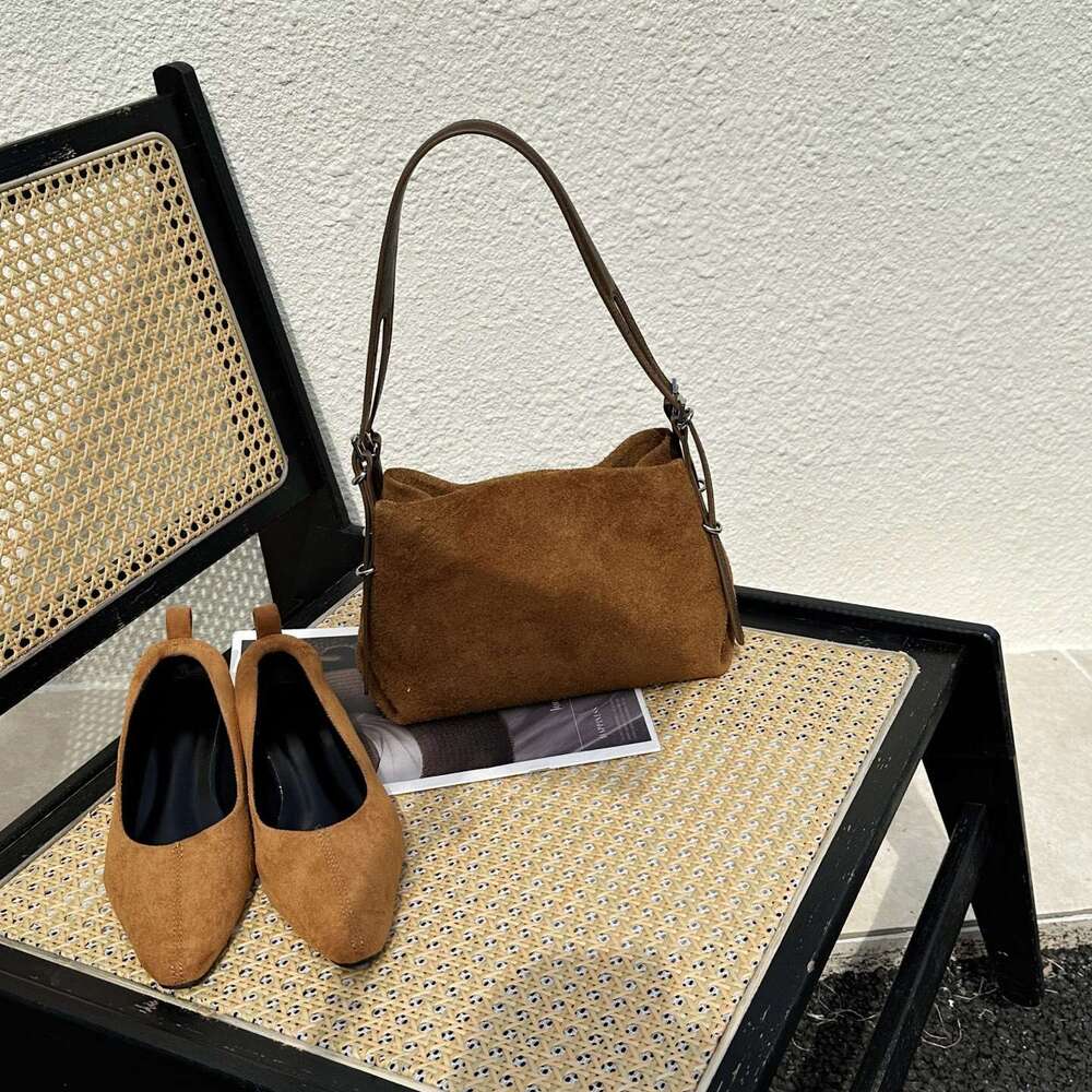 Luxury shoulder bag autumn and winter new item frosted suede armpit bag for women Korean version fashionable simple handbag large capacity crossbody b
