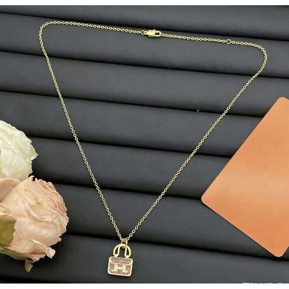 Silver colored layered pig s snout chain with an elegant length of 160 cm suitable for use as a necklace or waist chain exuding a sense of cool sophistication